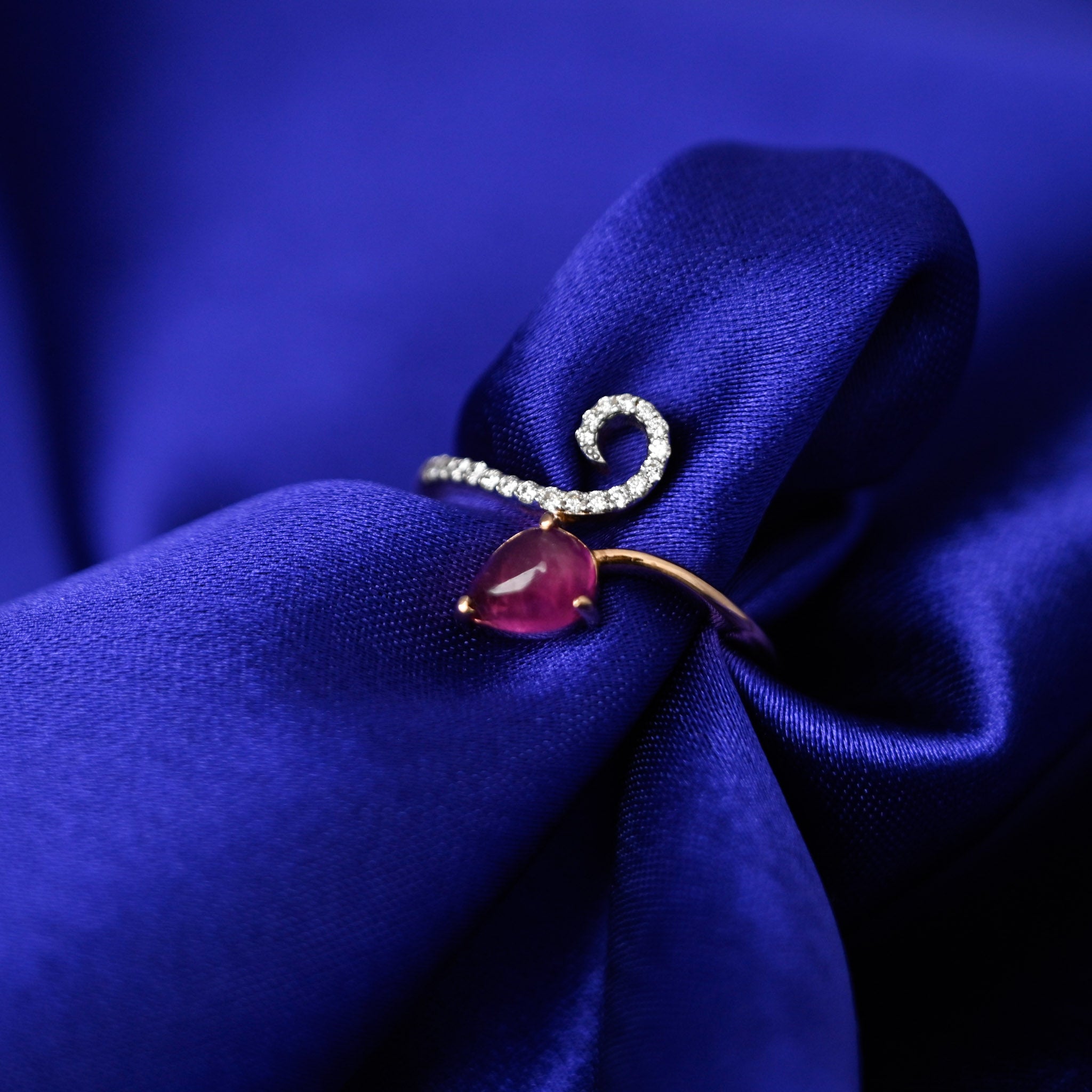 Essentials Red Stone Ring : Size - 13