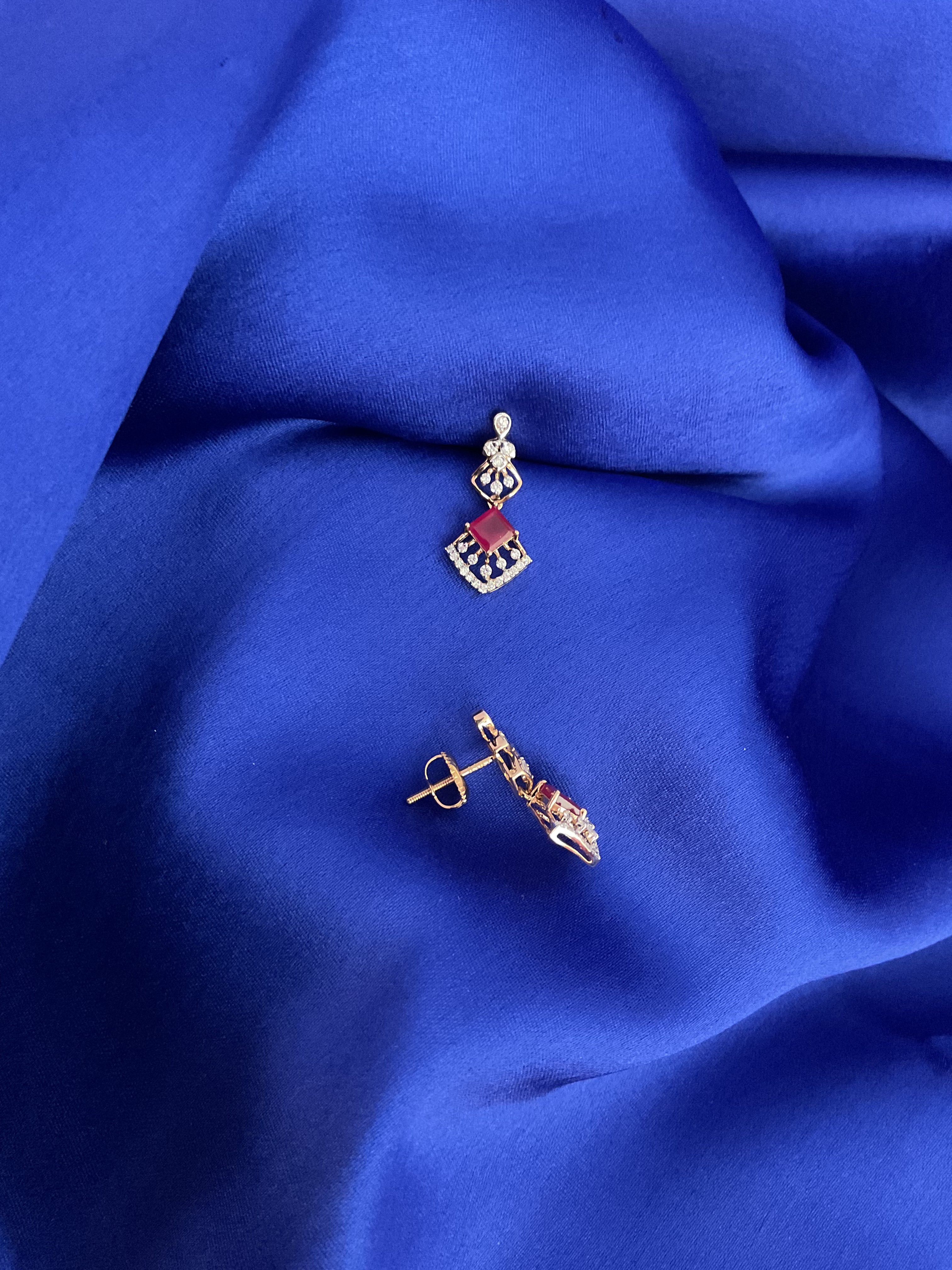 Glimarose Earrings