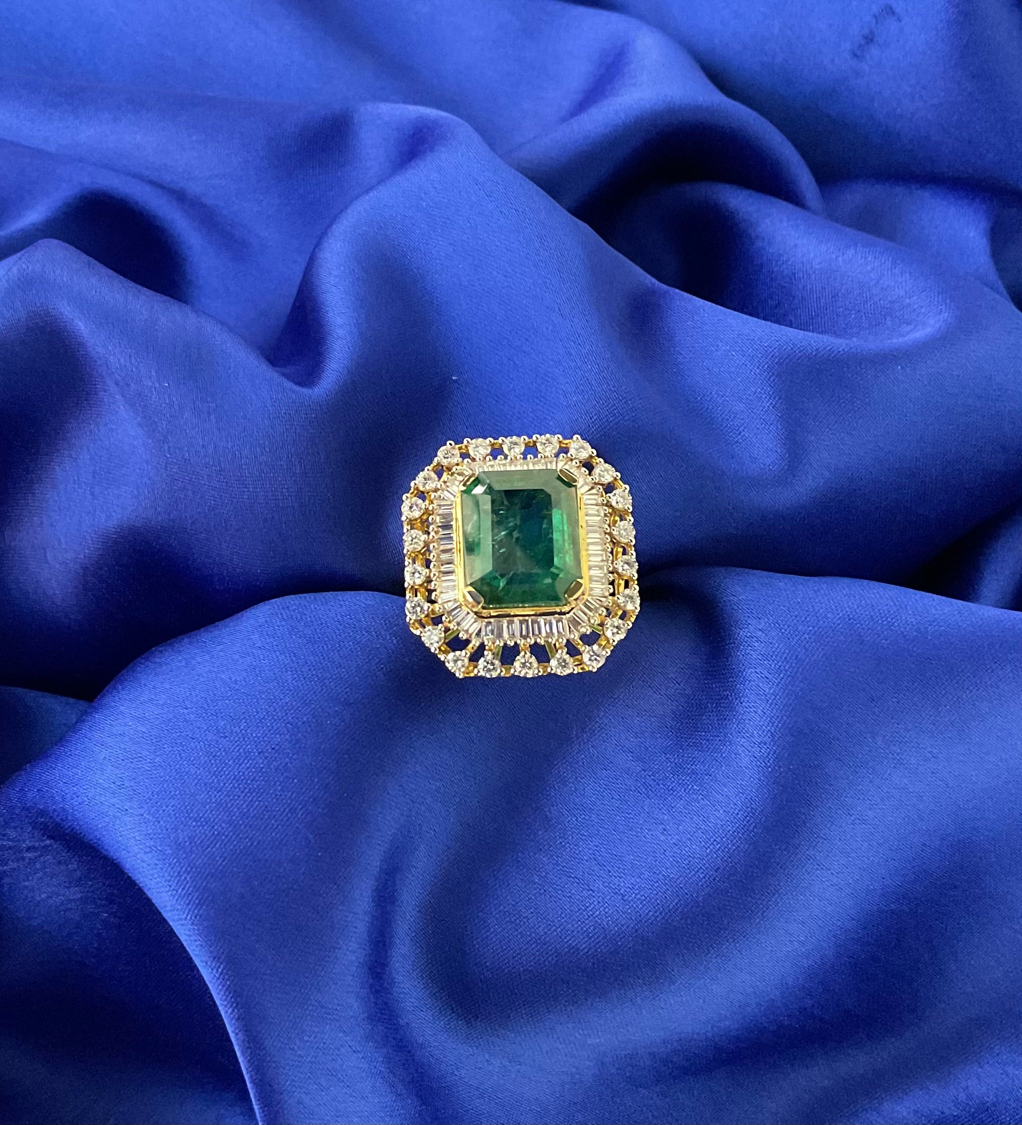 Regal Green Spark Ring-size 12