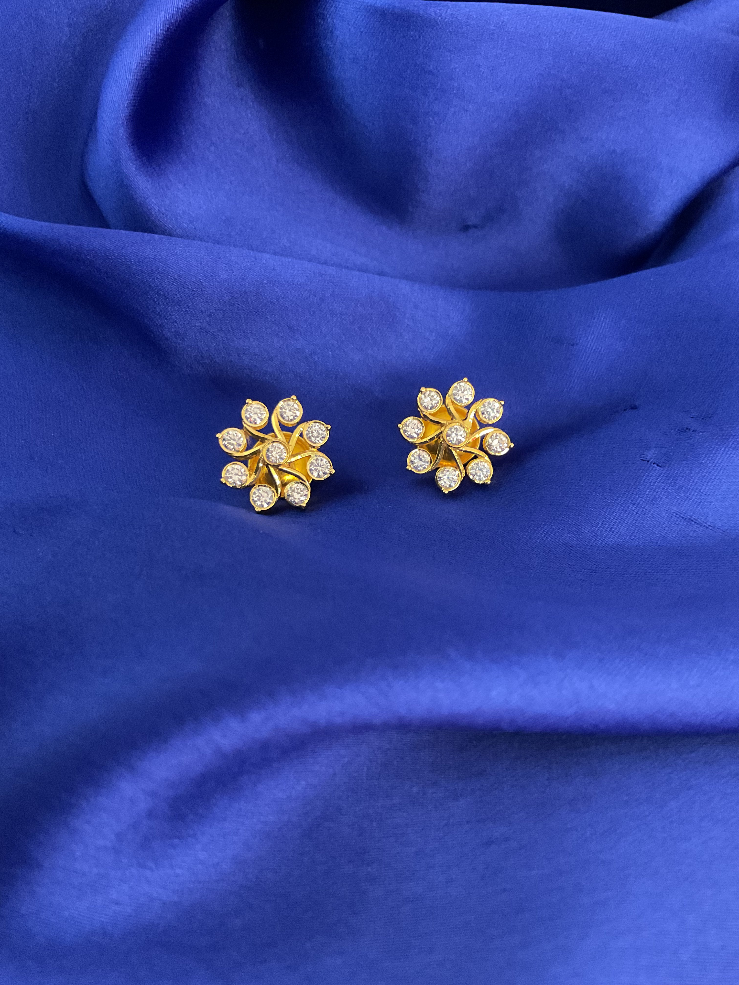 Sovereign Sun Studs