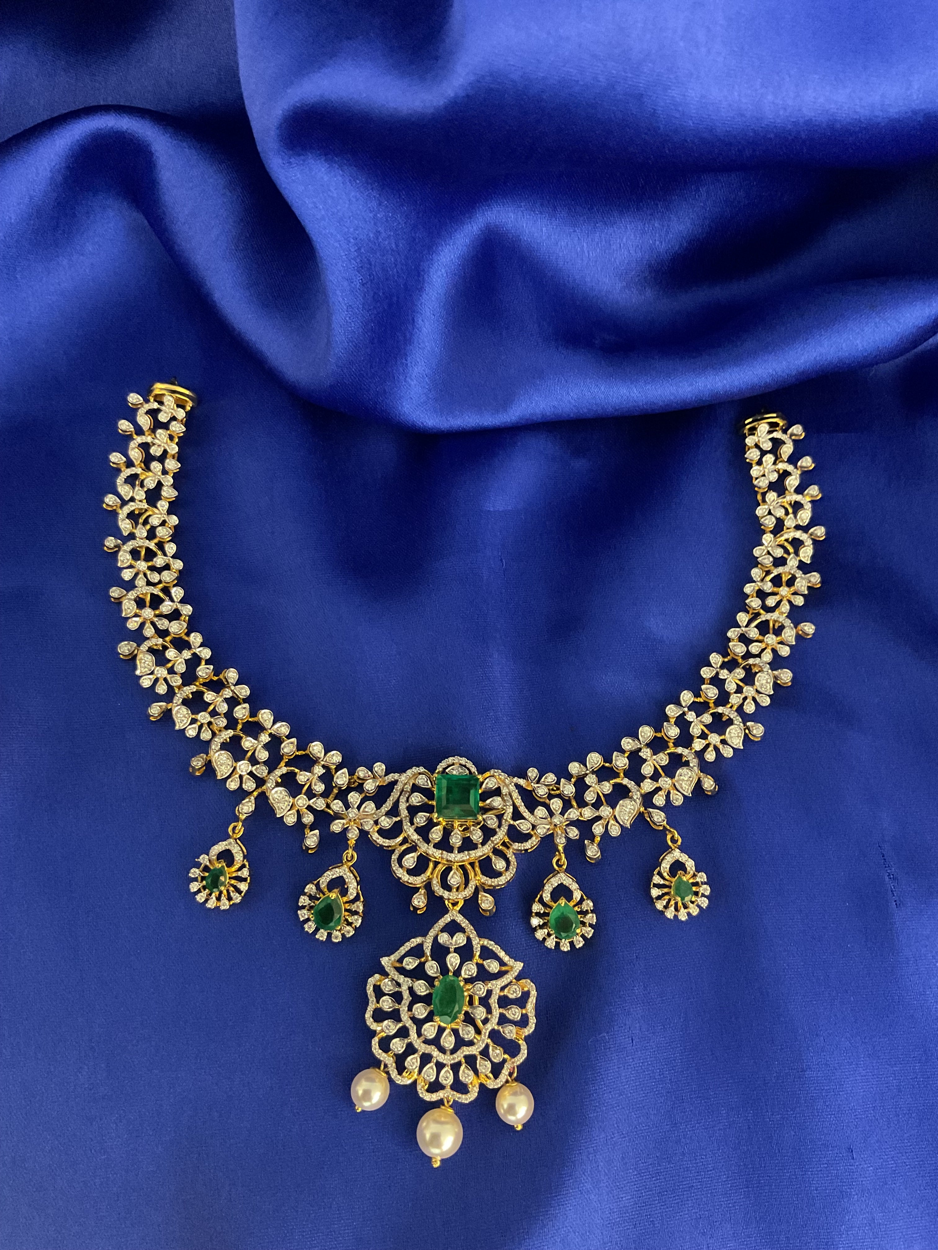 Emerald Ornara Necklace