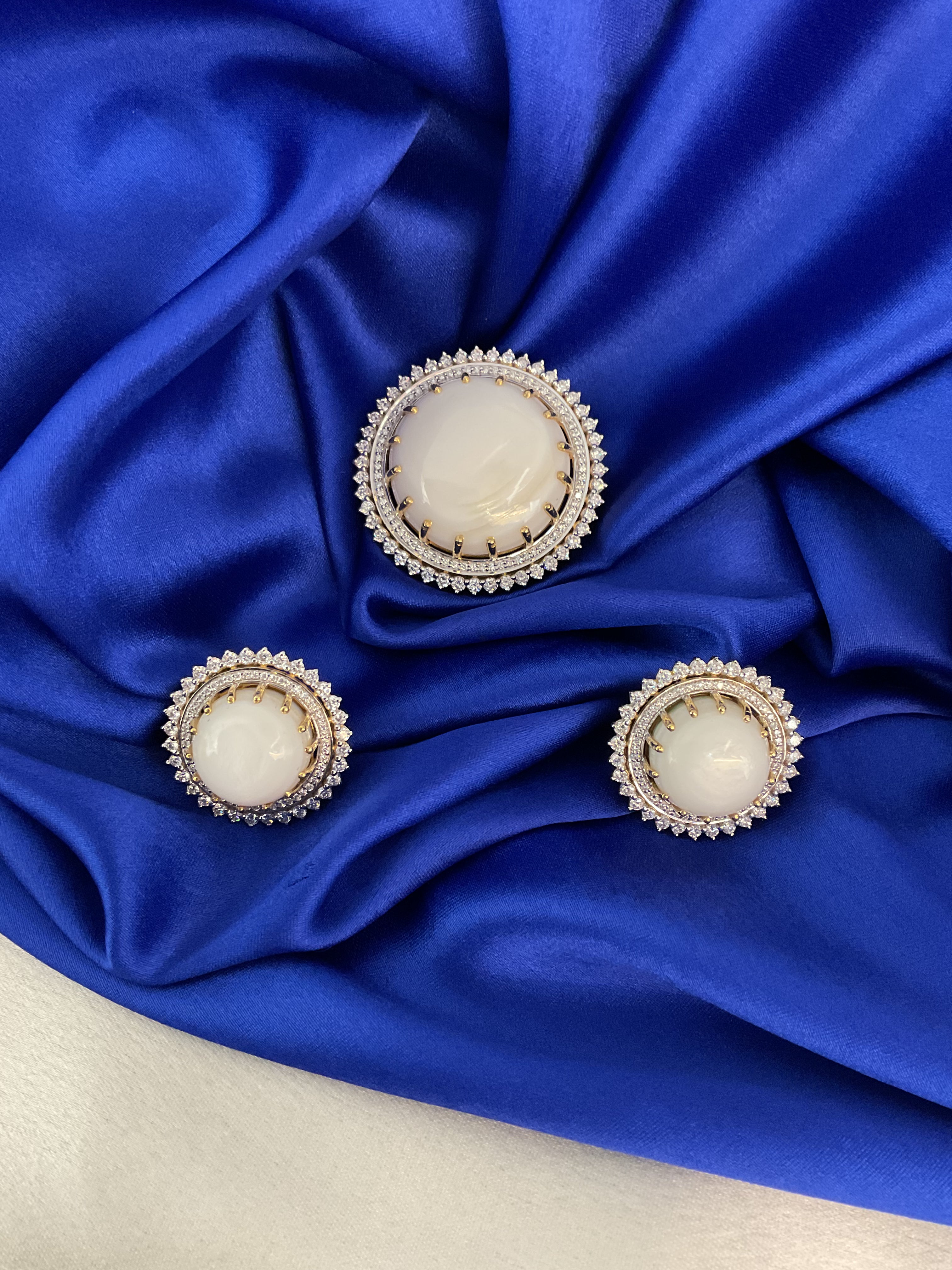 Full Moon Pendant
