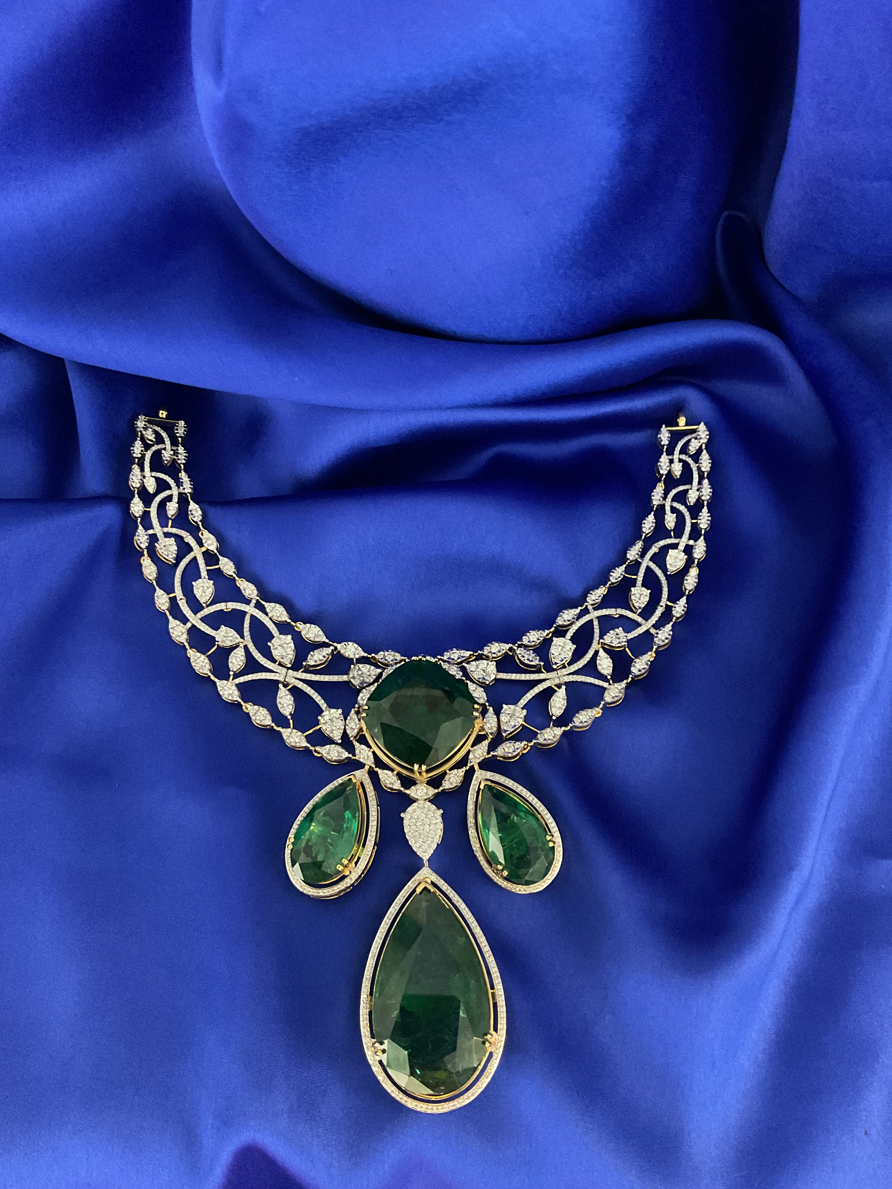 Ratnaanjali Necklace