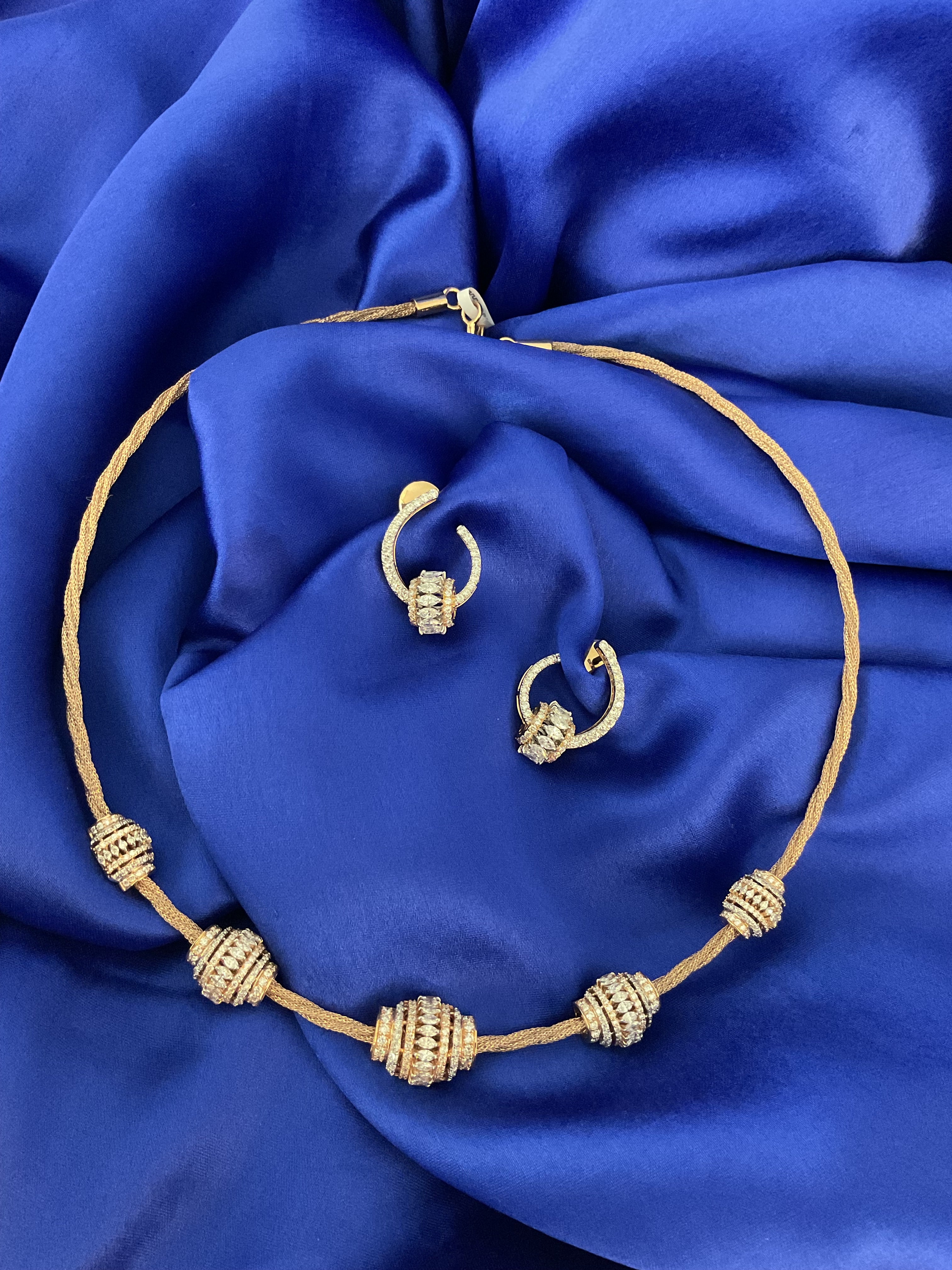 Golden Whirl Necklace
