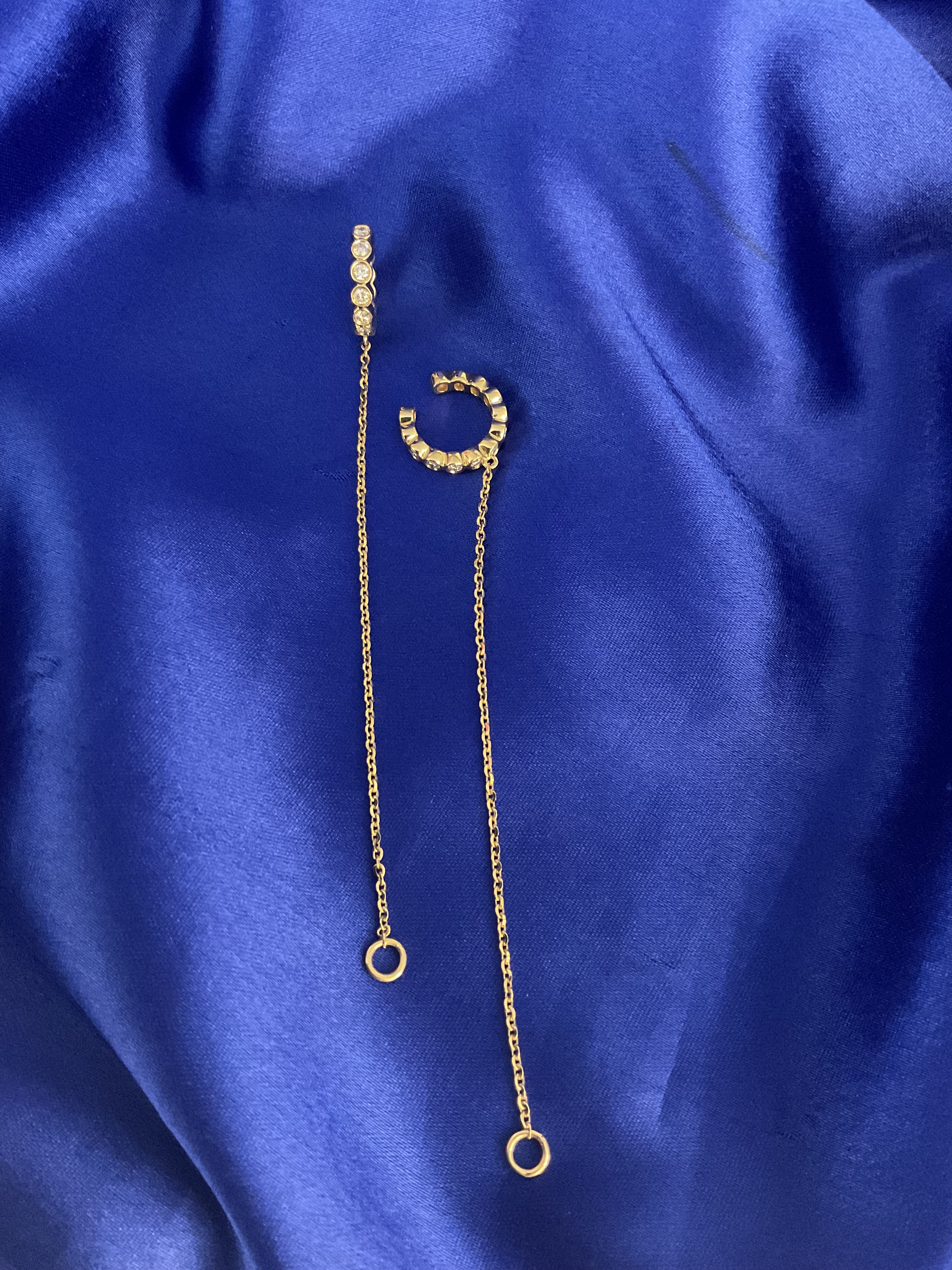 Ear cuff with chains