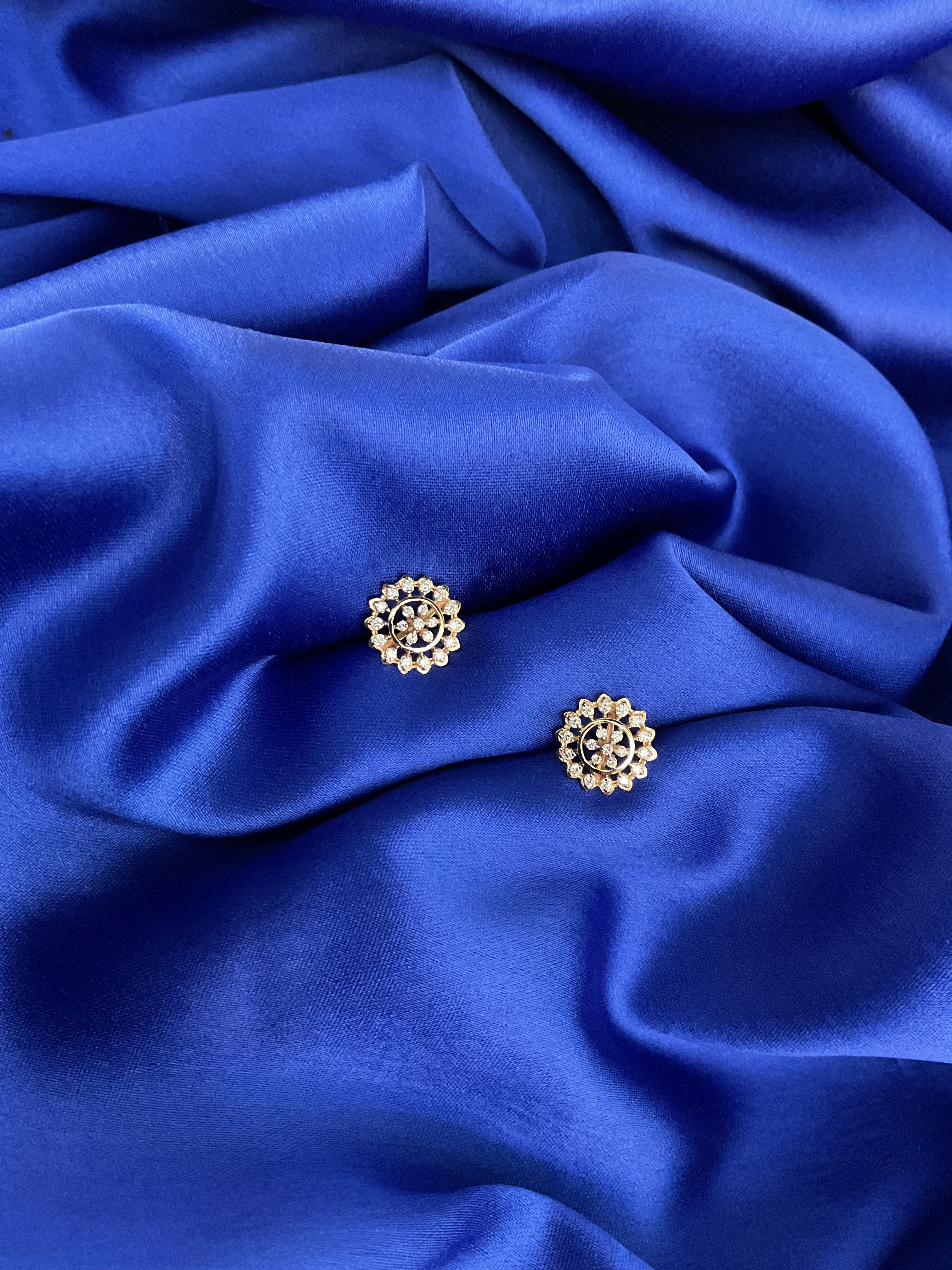 Round Flower Studs