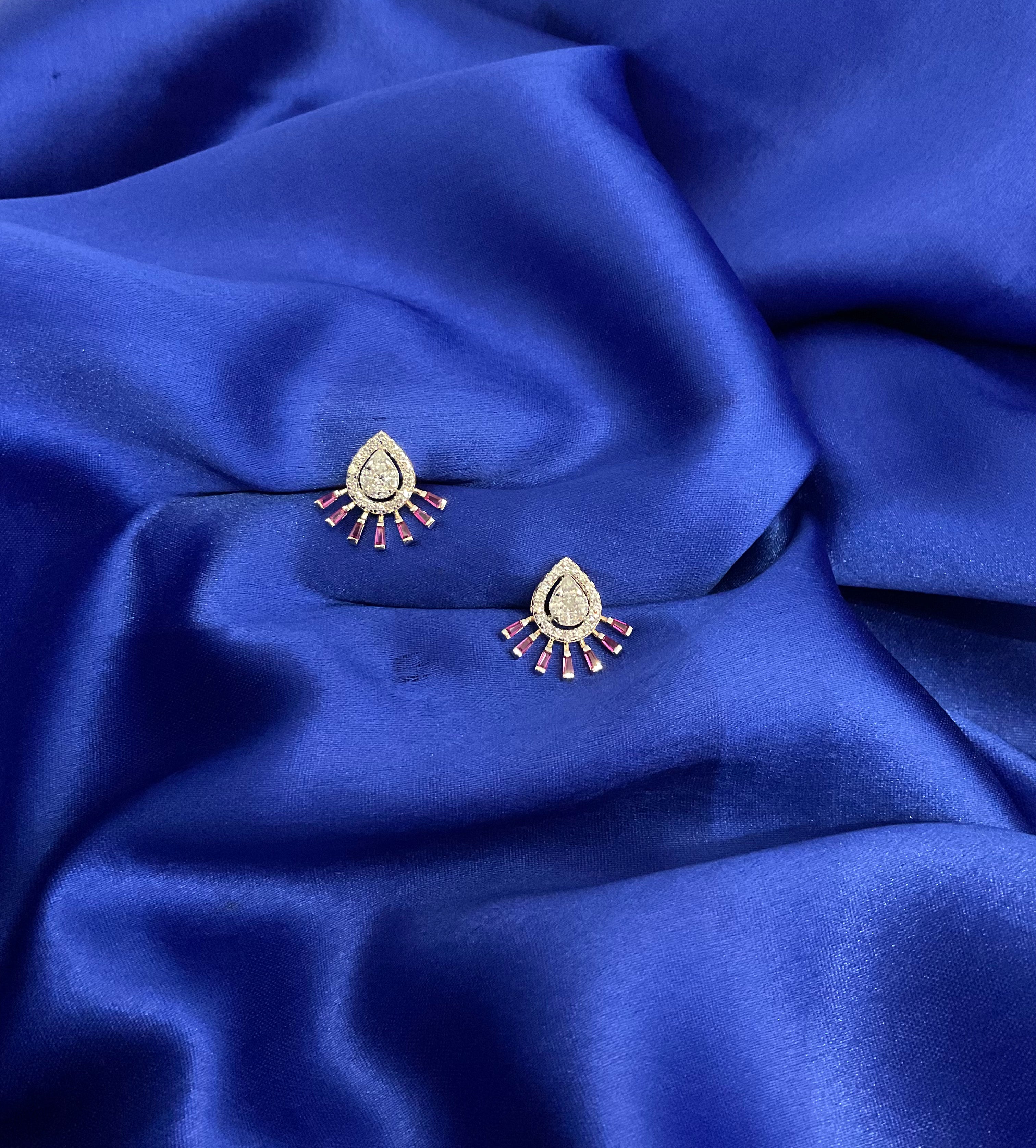 Solara Gleam Studs