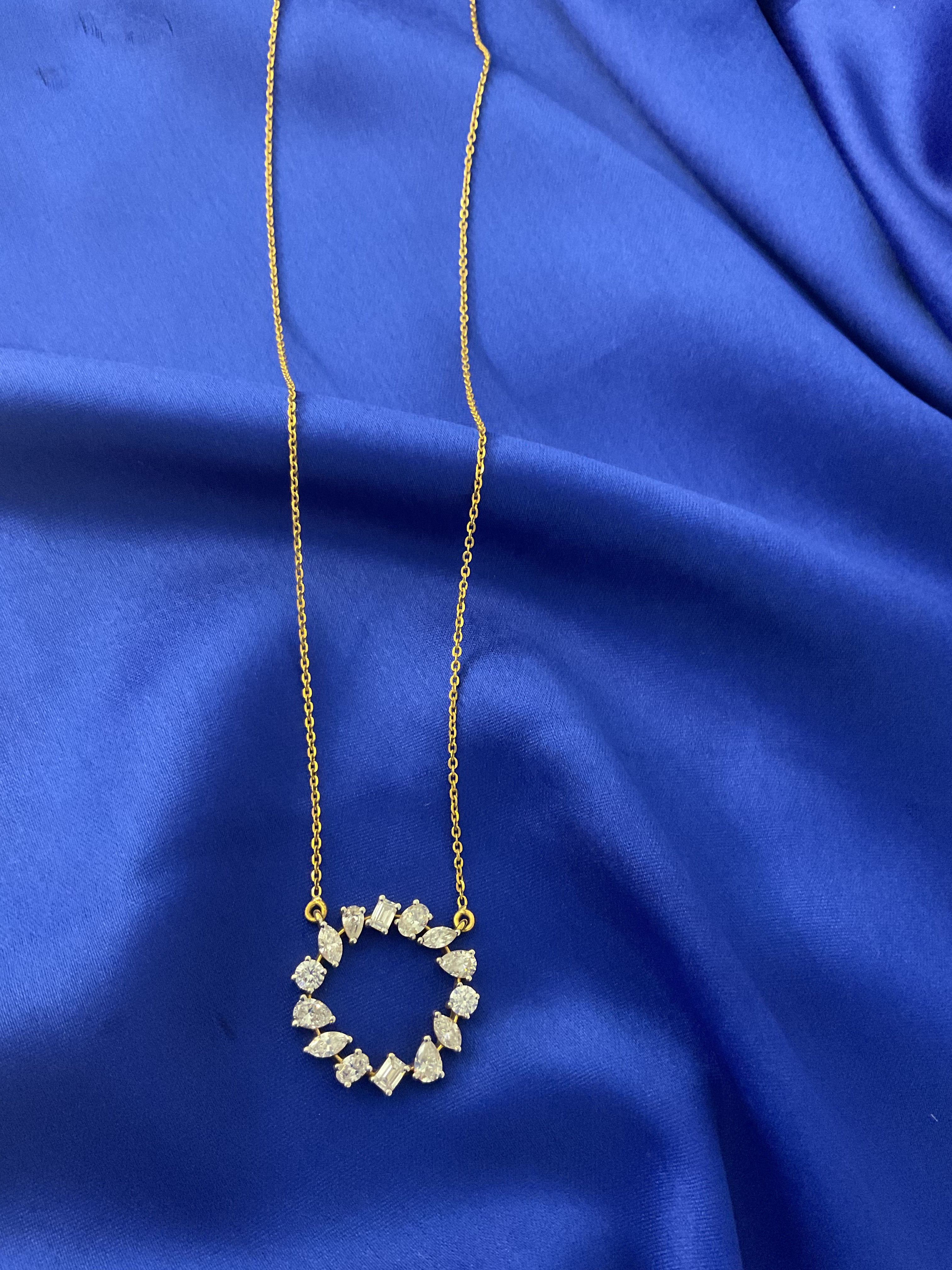 Solitaire Moon Pendant Chain